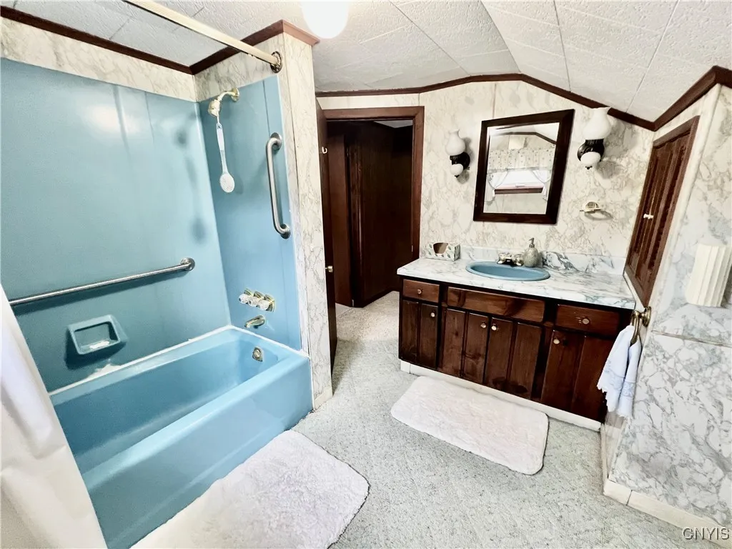 148 East 9th Street, Oswego, New York 13126, Oswego, New York 13126, 2 Bedrooms Bedrooms, 9 Rooms Rooms,1 BathroomBathrooms,Residential,Closed,148 East 9th Street, Oswego, New York 13126,0,S1624826