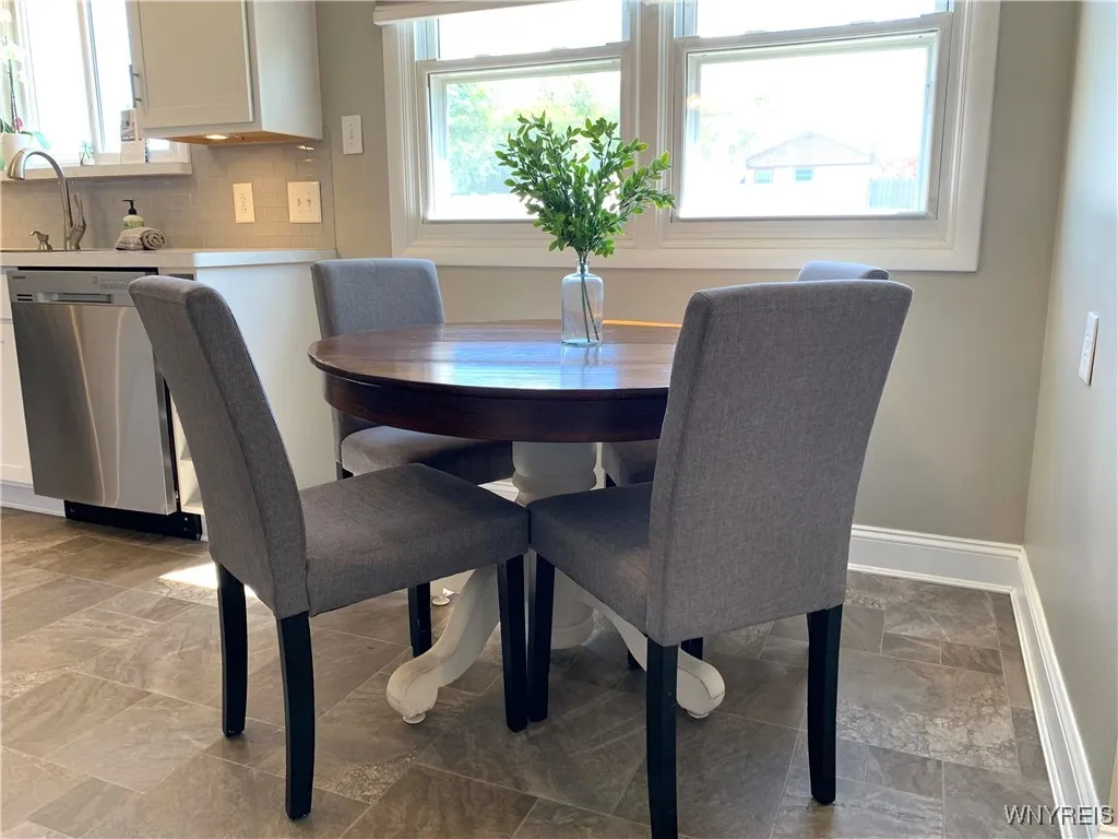 39 Joann Drive, West Seneca, New York 14224, West Seneca, New York 14224, 3 Bedrooms Bedrooms, 6 Rooms Rooms,1 BathroomBathrooms,Residential,Closed,39 Joann Drive, West Seneca, New York 14224,0,B1624800