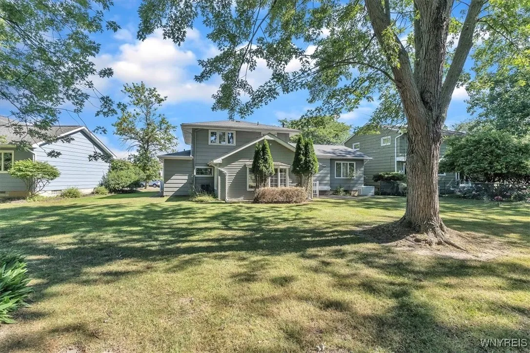 133 Brookpark Drive, Amherst, New York 14228, Amherst, New York 14228, 3 Bedrooms Bedrooms, 8 Rooms Rooms,1 BathroomBathrooms,Residential,Closed,133 Brookpark Drive, Amherst, New York 14228,0,B1624000