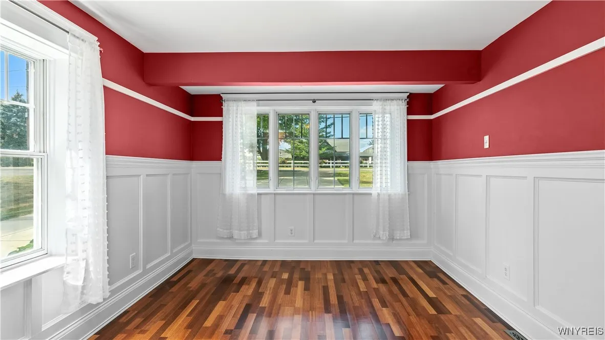 4479 Clark Street, Hamburg, New York 14075, Hamburg, New York 14075, 3 Bedrooms Bedrooms, 6 Rooms Rooms,1 BathroomBathrooms,Residential,For Sale,4479 Clark Street, Hamburg, New York 14075,B1624267