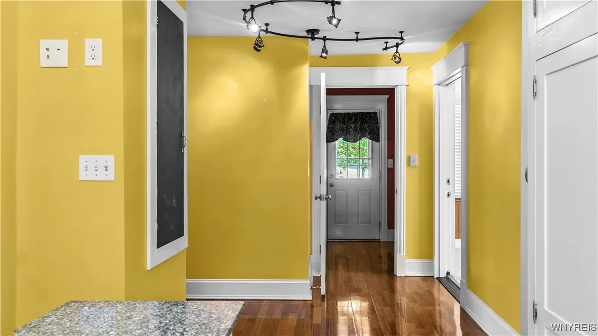 4479 Clark Street, Hamburg, New York 14075, Hamburg, New York 14075, 3 Bedrooms Bedrooms, 6 Rooms Rooms,1 BathroomBathrooms,Residential,For Sale,4479 Clark Street, Hamburg, New York 14075,B1624267