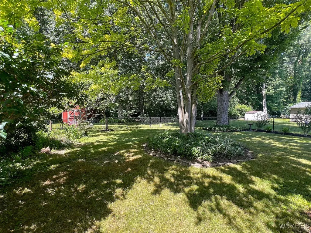 1312 Doebler Drive, North Tonawanda, New York 1412, North Tonawanda, New York 14120, 3 Bedrooms Bedrooms, 8 Rooms Rooms,1 BathroomBathrooms,Residential,Closed,1312 Doebler Drive, North Tonawanda, New York 1412,0,B1624758