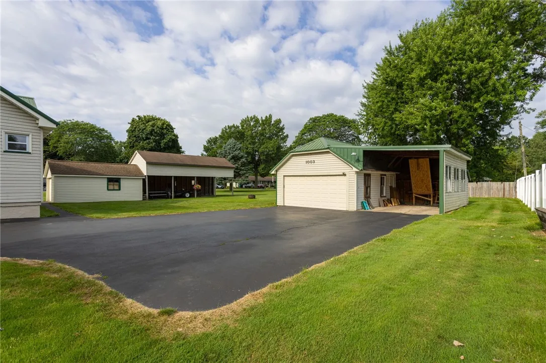 1003 Chili Center Coldwater Road, Chili, New York, Chili, New York 14624, 2 Bedrooms Bedrooms, 6 Rooms Rooms,1 BathroomBathrooms,Residential,Closed,1003 Chili Center Coldwater Road, Chili, New York ,0,R1624524