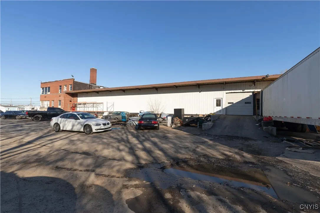 17 Dippold Avenue, Salina, New York 13208, Salina, New York 13208, ,Commercial Lease,For Rent,17 Dippold Avenue, Salina, New York 13208,S1619539