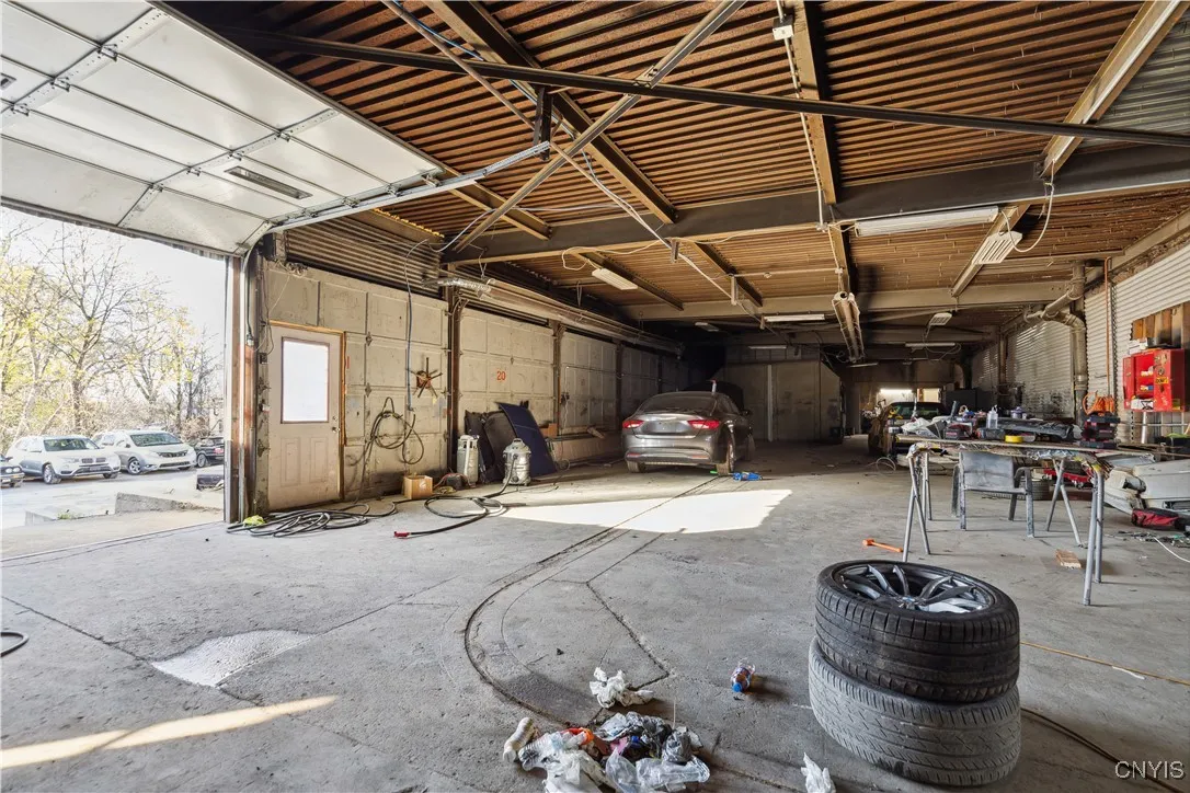 17 Dippold Avenue, Salina, New York 13208, Salina, New York 13208, ,Commercial Lease,For Rent,17 Dippold Avenue, Salina, New York 13208,S1619539