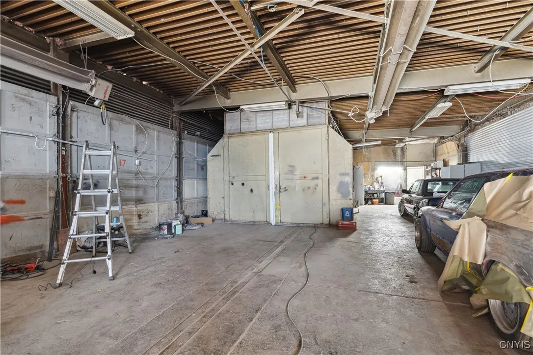 17 Dippold Avenue, Salina, New York 13208, Salina, New York 13208, ,Commercial Lease,For Rent,17 Dippold Avenue, Salina, New York 13208,S1619539