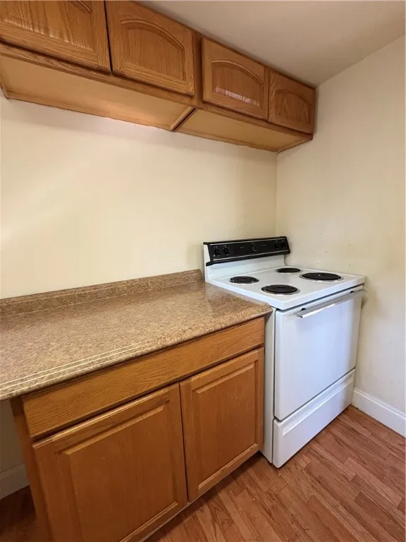 11 Kearney Street, Oneonta, New York 13820, Oneonta, New York 13820, 1 Bedroom Bedrooms, 4 Rooms Rooms,1 BathroomBathrooms,Residential Lease,For Rent,11 Kearney Street, Oneonta, New York 13820,R1624831