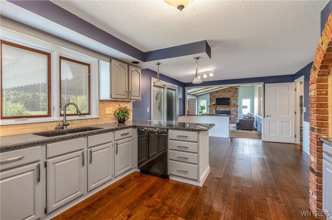 55 Hunt Club Circle, Amherst, New York 14051, Amherst, New York 14051, 4 Bedrooms Bedrooms, 9 Rooms Rooms,2 BathroomsBathrooms,Residential,Closed,55 Hunt Club Circle, Amherst, New York 14051,0,B1619734