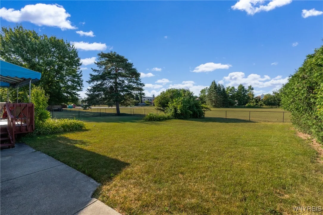 55 Hunt Club Circle, Amherst, New York 14051, Amherst, New York 14051, 4 Bedrooms Bedrooms, 9 Rooms Rooms,2 BathroomsBathrooms,Residential,Closed,55 Hunt Club Circle, Amherst, New York 14051,0,B1619734