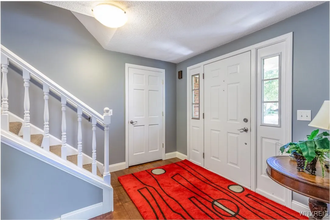 55 Hunt Club Circle, Amherst, New York 14051, Amherst, New York 14051, 4 Bedrooms Bedrooms, 9 Rooms Rooms,2 BathroomsBathrooms,Residential,Closed,55 Hunt Club Circle, Amherst, New York 14051,0,B1619734