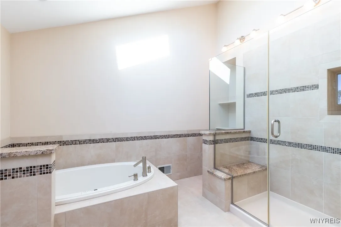 55 Hunt Club Circle, Amherst, New York 14051, Amherst, New York 14051, 4 Bedrooms Bedrooms, 9 Rooms Rooms,2 BathroomsBathrooms,Residential,Closed,55 Hunt Club Circle, Amherst, New York 14051,0,B1619734