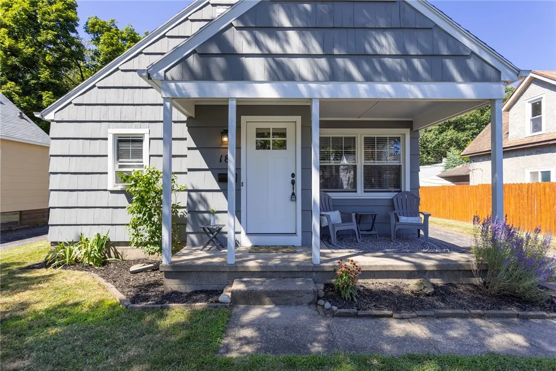 182 Birchwood Drive, Irondequoit, New York 14622, Irondequoit, New York 14622, 3 Bedrooms Bedrooms, 6 Rooms Rooms,1 BathroomBathrooms,Residential,Closed,182 Birchwood Drive, Irondequoit, New York 14622,0,R1624197