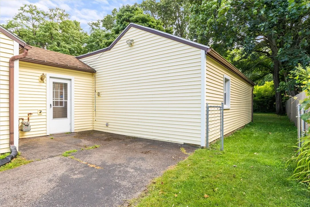 15 Penhurst Road, Brighton, New York 14610, Brighton, New York 14610, 2 Bedrooms Bedrooms, 6 Rooms Rooms,1 BathroomBathrooms,Residential,Closed,15 Penhurst Road, Brighton, New York 14610,0,R1623063