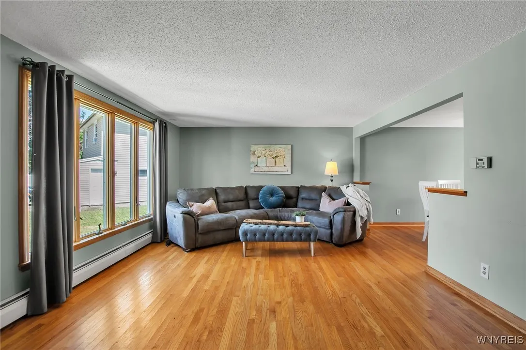 33 Windtree Lane, West Seneca, New York 14224, West Seneca, New York 14224, 3 Bedrooms Bedrooms, 7 Rooms Rooms,1 BathroomBathrooms,Residential,Closed,33 Windtree Lane, West Seneca, New York 14224,0,B1624684
