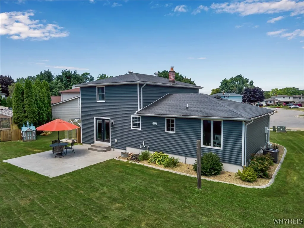 33 Windtree Lane, West Seneca, New York 14224, West Seneca, New York 14224, 3 Bedrooms Bedrooms, 7 Rooms Rooms,1 BathroomBathrooms,Residential,Closed,33 Windtree Lane, West Seneca, New York 14224,0,B1624684