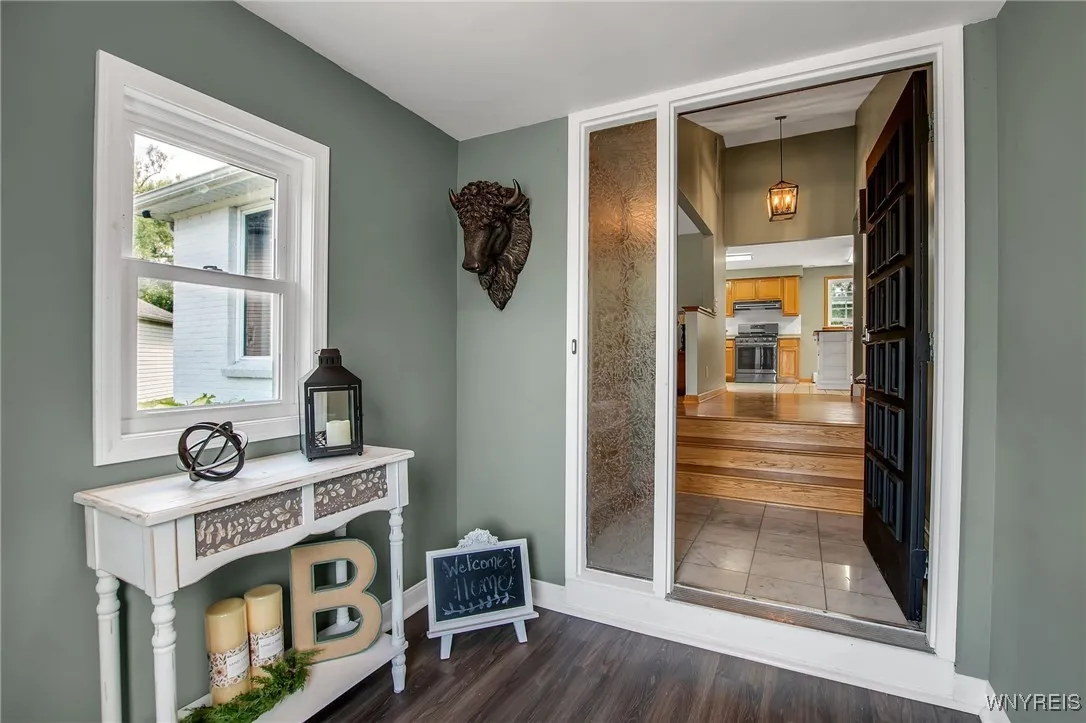 33 Windtree Lane, West Seneca, New York 14224, West Seneca, New York 14224, 3 Bedrooms Bedrooms, 7 Rooms Rooms,1 BathroomBathrooms,Residential,Closed,33 Windtree Lane, West Seneca, New York 14224,0,B1624684