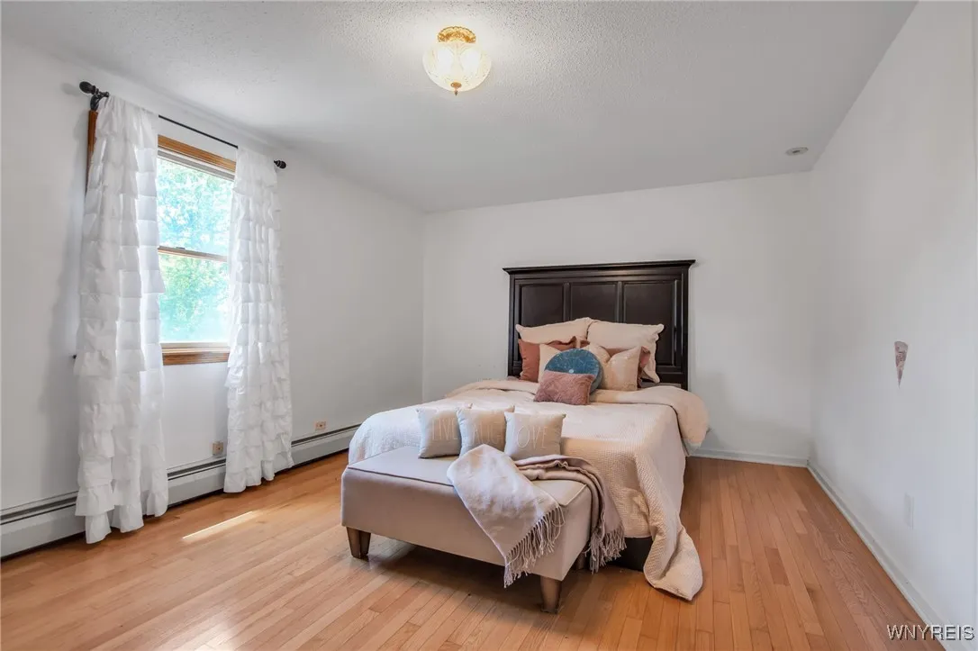 33 Windtree Lane, West Seneca, New York 14224, West Seneca, New York 14224, 3 Bedrooms Bedrooms, 7 Rooms Rooms,1 BathroomBathrooms,Residential,Closed,33 Windtree Lane, West Seneca, New York 14224,0,B1624684