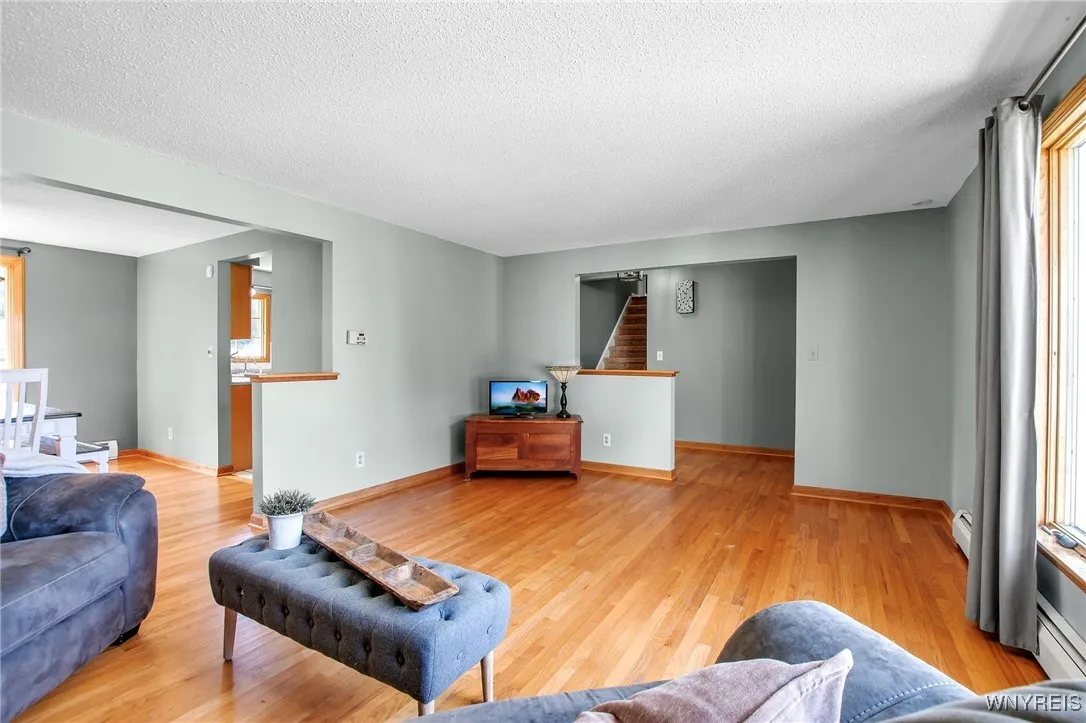 33 Windtree Lane, West Seneca, New York 14224, West Seneca, New York 14224, 3 Bedrooms Bedrooms, 7 Rooms Rooms,1 BathroomBathrooms,Residential,Closed,33 Windtree Lane, West Seneca, New York 14224,0,B1624684