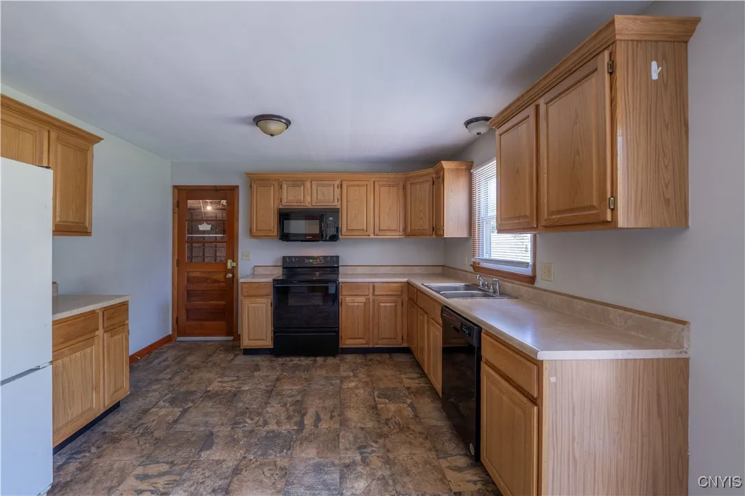 8686 Maple Lane, Lee, New York 13363, Lee, New York 13363, 3 Bedrooms Bedrooms, 7 Rooms Rooms,2 BathroomsBathrooms,Residential Lease,For Rent,8686 Maple Lane, Lee, New York 13363,S1624768