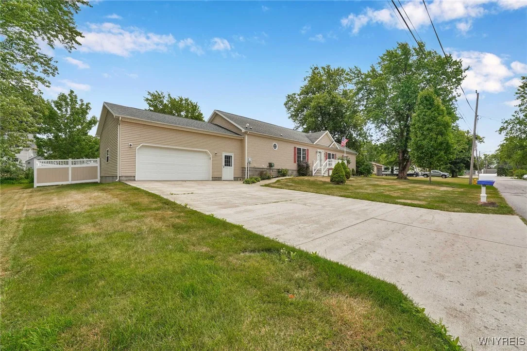 40 Washington Avenue, Orchard Park, New York 14127, Orchard Park, New York 14127, 3 Bedrooms Bedrooms, 7 Rooms Rooms,3 BathroomsBathrooms,Residential,For Sale,40 Washington Avenue, Orchard Park, New York 14127,B1618990