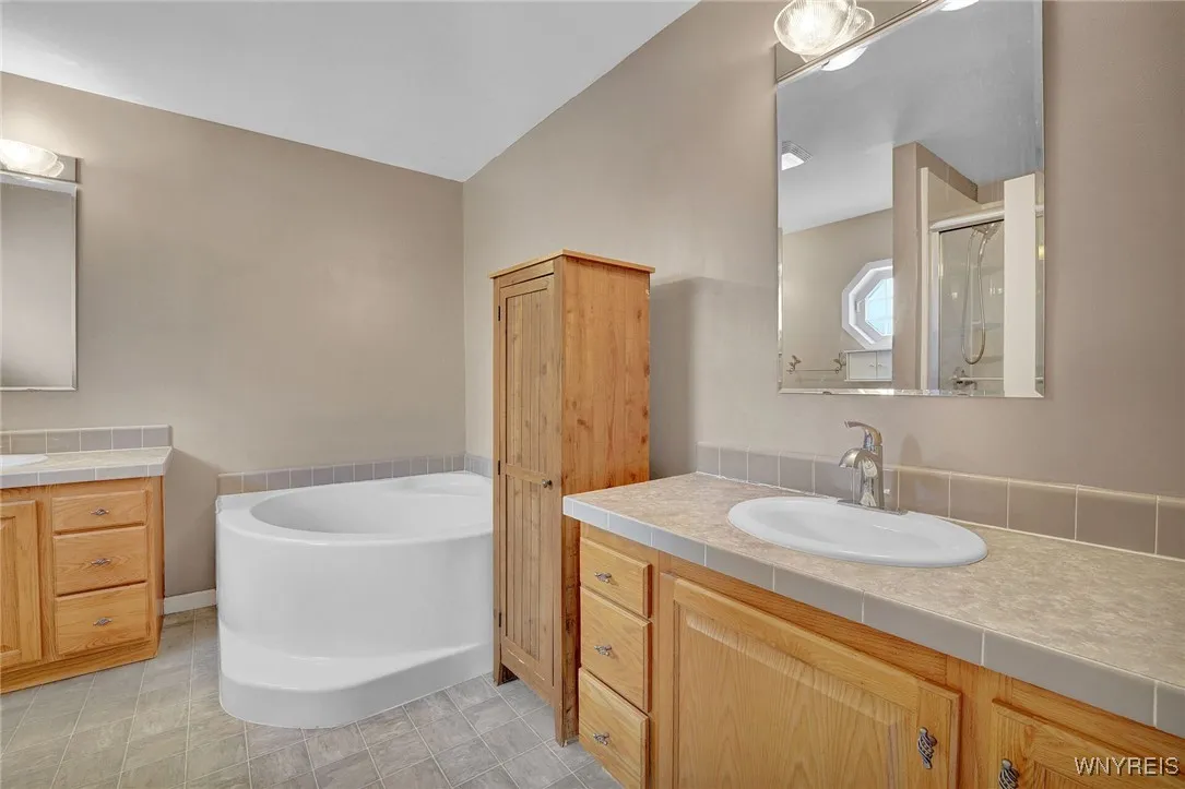 40 Washington Avenue, Orchard Park, New York 14127, Orchard Park, New York 14127, 3 Bedrooms Bedrooms, 7 Rooms Rooms,3 BathroomsBathrooms,Residential,For Sale,40 Washington Avenue, Orchard Park, New York 14127,B1618990