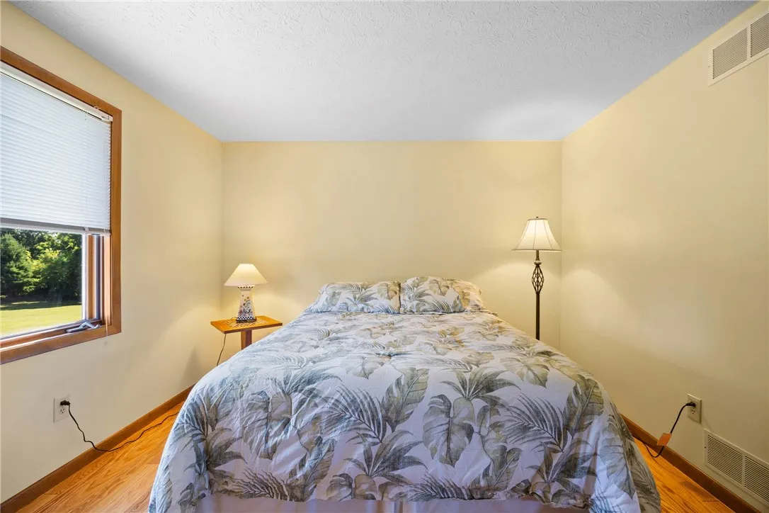 10 Valley Park Circle, Parma, New York 14559, Parma, New York 14559, 4 Bedrooms Bedrooms, 9 Rooms Rooms,2 BathroomsBathrooms,Residential,Closed,10 Valley Park Circle, Parma, New York 14559,0,R1624259