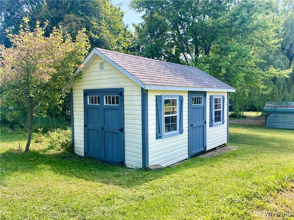 3693 Eckhardt Road, Eden, New York 14075, Eden, New York 14075, 3 Bedrooms Bedrooms, 7 Rooms Rooms,1 BathroomBathrooms,Residential,Closed,3693 Eckhardt Road, Eden, New York 14075,0,B1624823