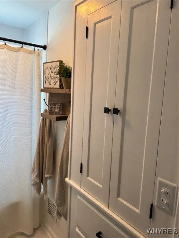 89 Norwood Avenue, Hamburg, New York 14075, Hamburg, New York 14075, 4 Bedrooms Bedrooms, 7 Rooms Rooms,1 BathroomBathrooms,Residential,For Sale,89 Norwood Avenue, Hamburg, New York 14075,B1624759