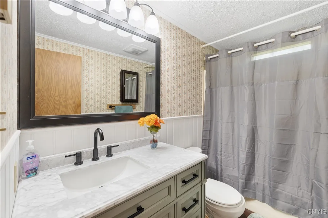 Second Full Bathroom