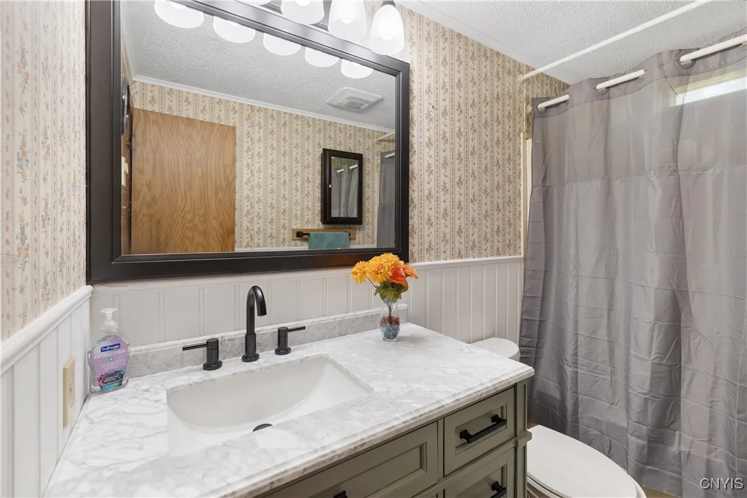 Second Full Bathroom