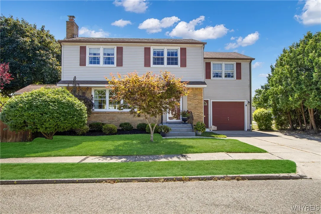 40 Thistle Avenue, Tonawanda, New York 14150, Tonawanda, New York 14150, 4 Bedrooms Bedrooms, 7 Rooms Rooms,1 BathroomBathrooms,Residential,For Sale,40 Thistle Avenue, Tonawanda, New York 14150,B1624895