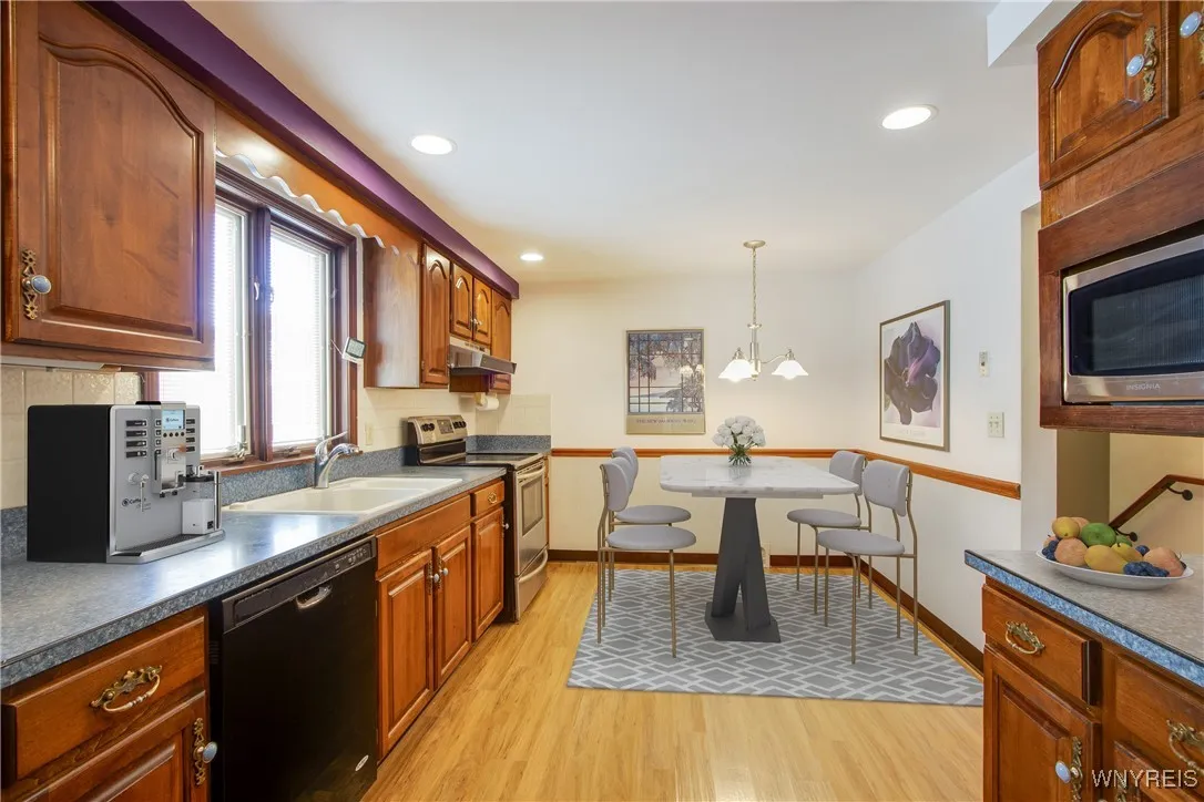 Kitchen, Virtually staged