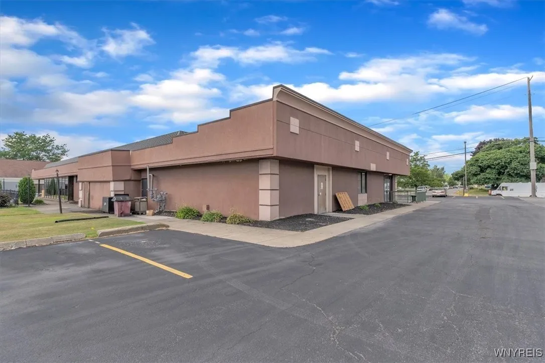 603 Dingens Street, Cheektowaga, New York 14206, Cheektowaga, New York 14206, ,Commercial Lease,For Rent,603 Dingens Street, Cheektowaga, New York 14206,B1624921