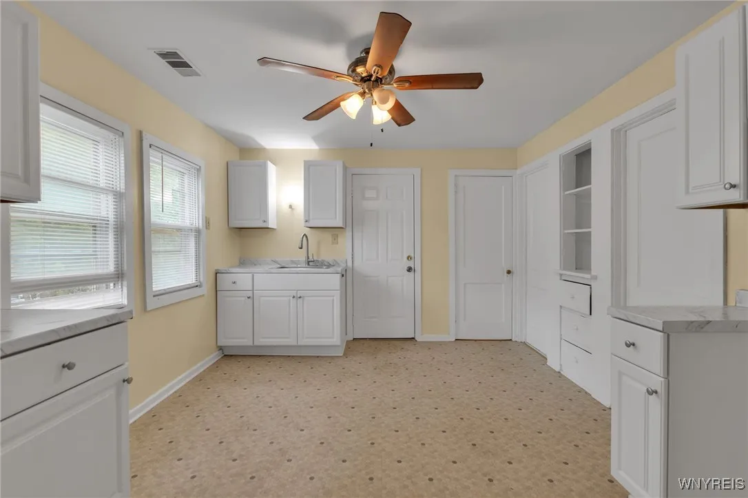 124 Hawley Street, Buffalo, New York 14213, Buffalo, New York 14213, 6 Bedrooms Bedrooms, ,2 BathroomsBathrooms,Residential,For Sale,124 Hawley Street, Buffalo, New York 14213,B1623456