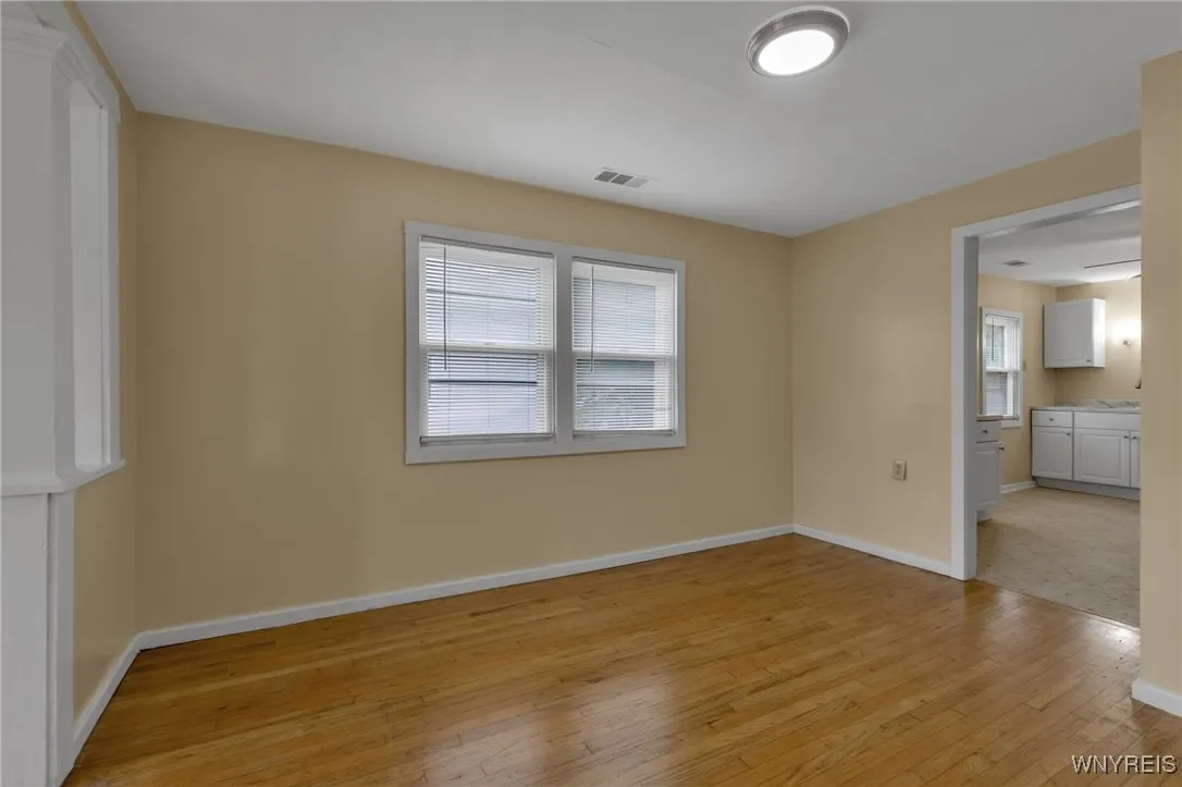 124 Hawley Street, Buffalo, New York 14213, Buffalo, New York 14213, 6 Bedrooms Bedrooms, ,2 BathroomsBathrooms,Residential,For Sale,124 Hawley Street, Buffalo, New York 14213,B1623456