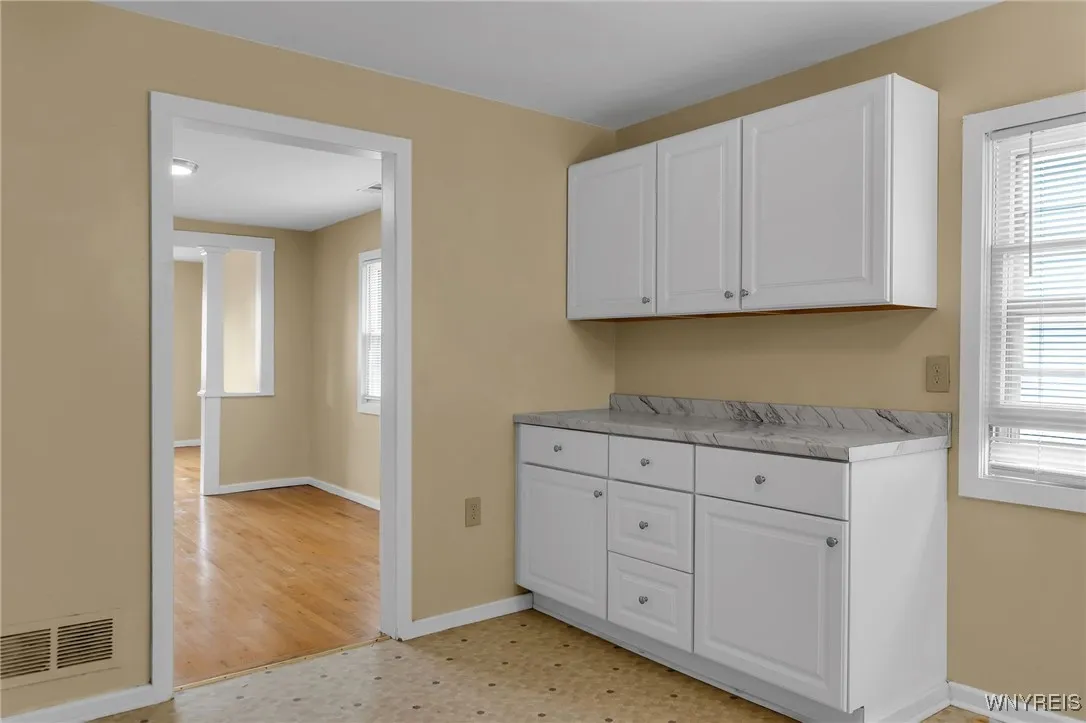124 Hawley Street, Buffalo, New York 14213, Buffalo, New York 14213, 6 Bedrooms Bedrooms, ,2 BathroomsBathrooms,Residential,For Sale,124 Hawley Street, Buffalo, New York 14213,B1623456