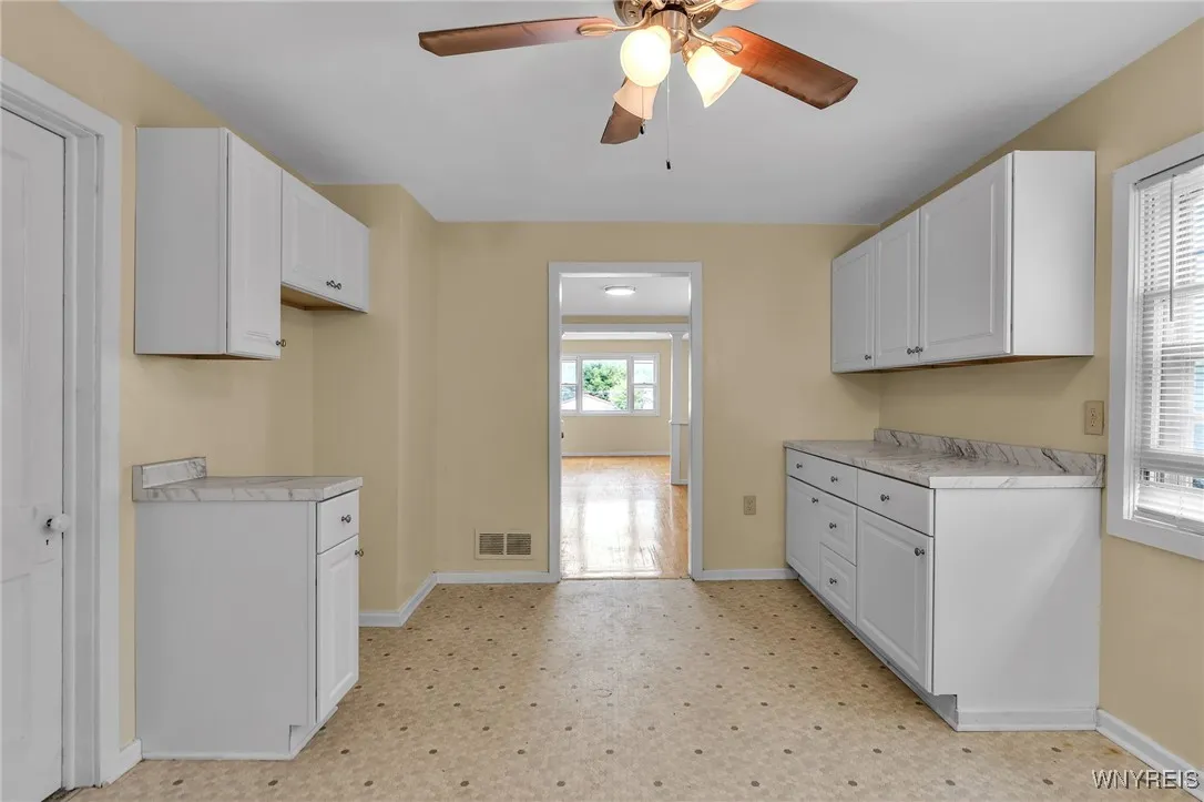 124 Hawley Street, Buffalo, New York 14213, Buffalo, New York 14213, 6 Bedrooms Bedrooms, ,2 BathroomsBathrooms,Residential,For Sale,124 Hawley Street, Buffalo, New York 14213,B1623456