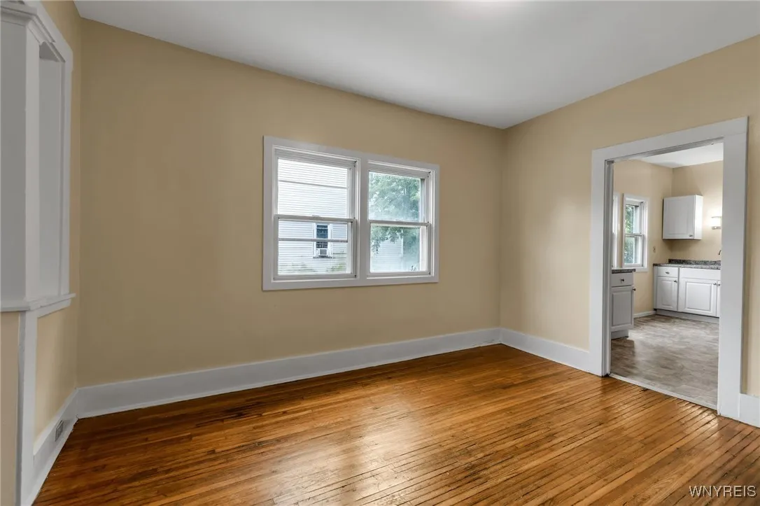 124 Hawley Street, Buffalo, New York 14213, Buffalo, New York 14213, 6 Bedrooms Bedrooms, ,2 BathroomsBathrooms,Residential,For Sale,124 Hawley Street, Buffalo, New York 14213,B1623456