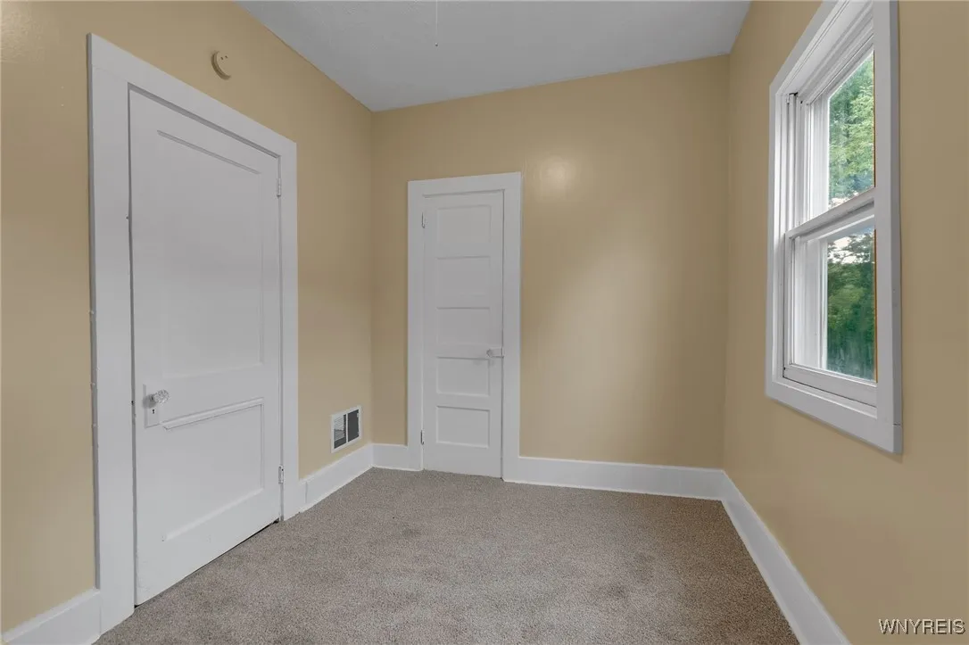 124 Hawley Street, Buffalo, New York 14213, Buffalo, New York 14213, 6 Bedrooms Bedrooms, ,2 BathroomsBathrooms,Residential,For Sale,124 Hawley Street, Buffalo, New York 14213,B1623456
