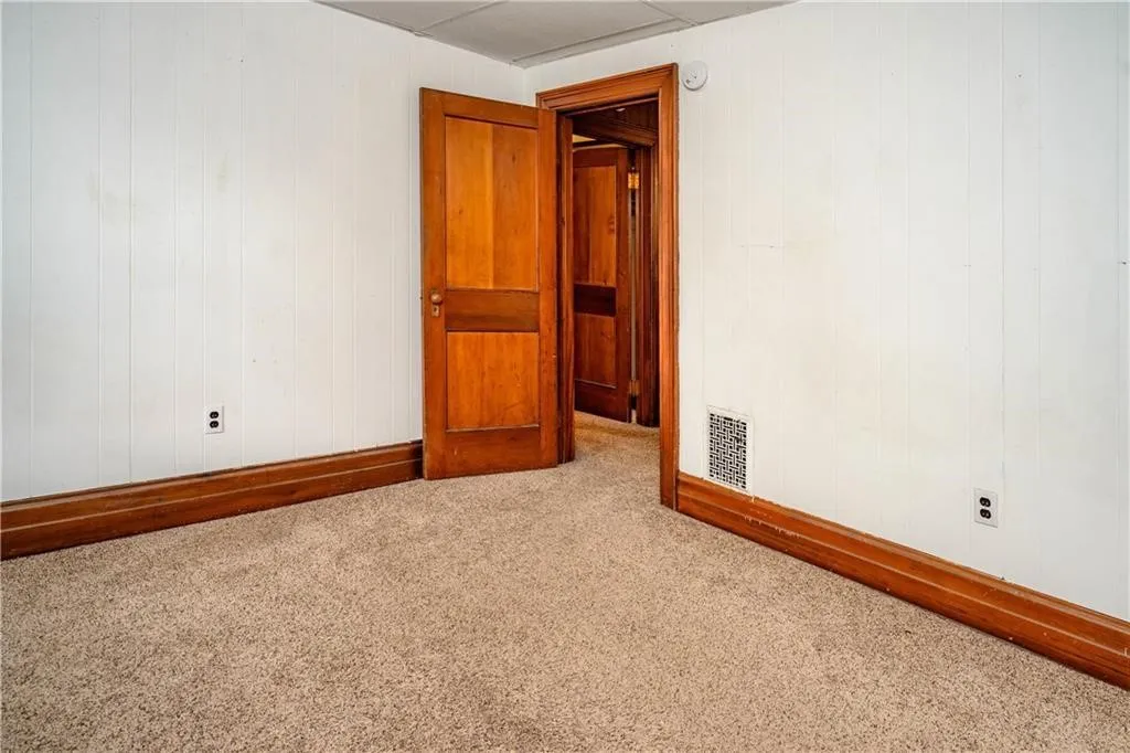 103 Argyle Street, Rochester, New York 14607, Rochester, New York 14607, 2 Bedrooms Bedrooms, 5 Rooms Rooms,1 BathroomBathrooms,Residential Lease,For Rent,103 Argyle Street, Rochester, New York 14607,R1624913
