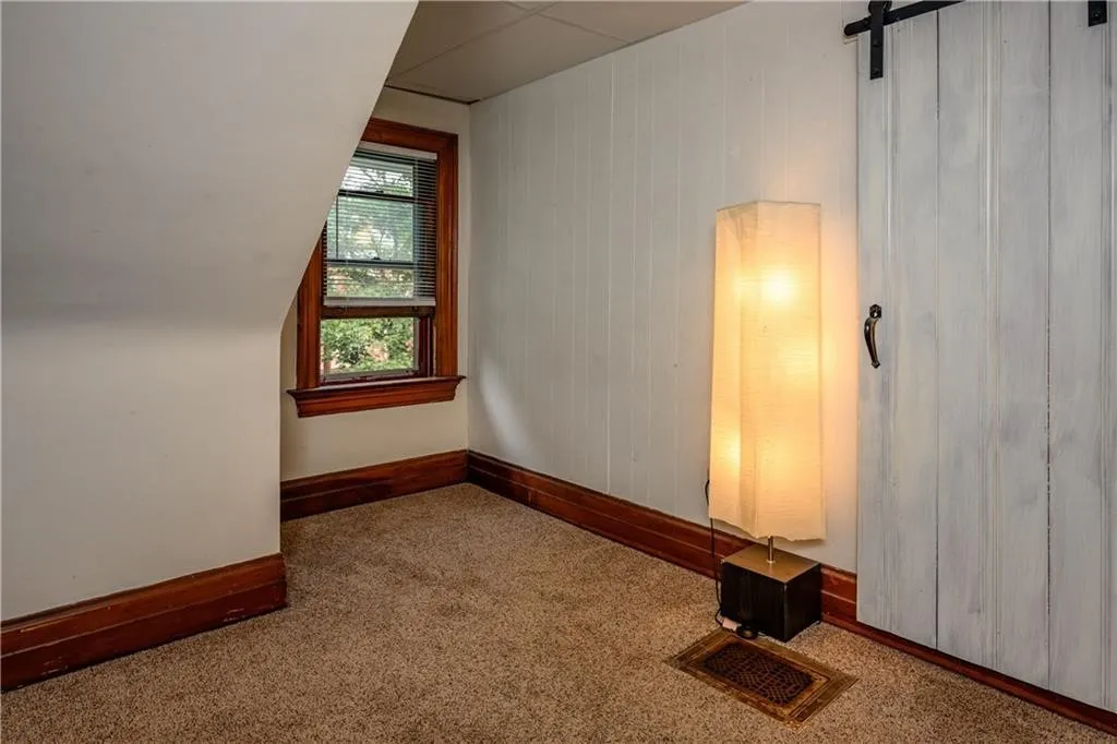 103 Argyle Street, Rochester, New York 14607, Rochester, New York 14607, 2 Bedrooms Bedrooms, 5 Rooms Rooms,1 BathroomBathrooms,Residential Lease,For Rent,103 Argyle Street, Rochester, New York 14607,R1624913