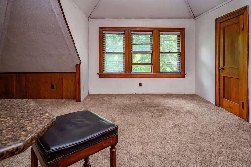 103 Argyle Street, Rochester, New York 14607, Rochester, New York 14607, 2 Bedrooms Bedrooms, 5 Rooms Rooms,1 BathroomBathrooms,Residential Lease,For Rent,103 Argyle Street, Rochester, New York 14607,R1624913