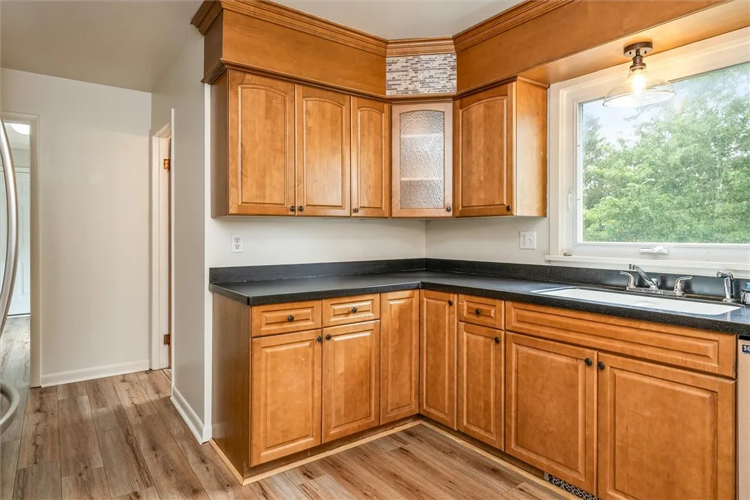 10 Matthew Drive, Perinton, New York 14450, Perinton, New York 14450, 3 Bedrooms Bedrooms, 9 Rooms Rooms,1 BathroomBathrooms,Residential,Closed,10 Matthew Drive, Perinton, New York 14450,0,R1624894