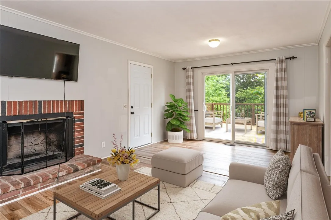 10 Matthew Drive, Perinton, New York 14450, Perinton, New York 14450, 3 Bedrooms Bedrooms, 9 Rooms Rooms,1 BathroomBathrooms,Residential,Closed,10 Matthew Drive, Perinton, New York 14450,0,R1624894