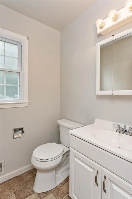 10 Matthew Drive, Perinton, New York 14450, Perinton, New York 14450, 3 Bedrooms Bedrooms, 9 Rooms Rooms,1 BathroomBathrooms,Residential,Closed,10 Matthew Drive, Perinton, New York 14450,0,R1624894