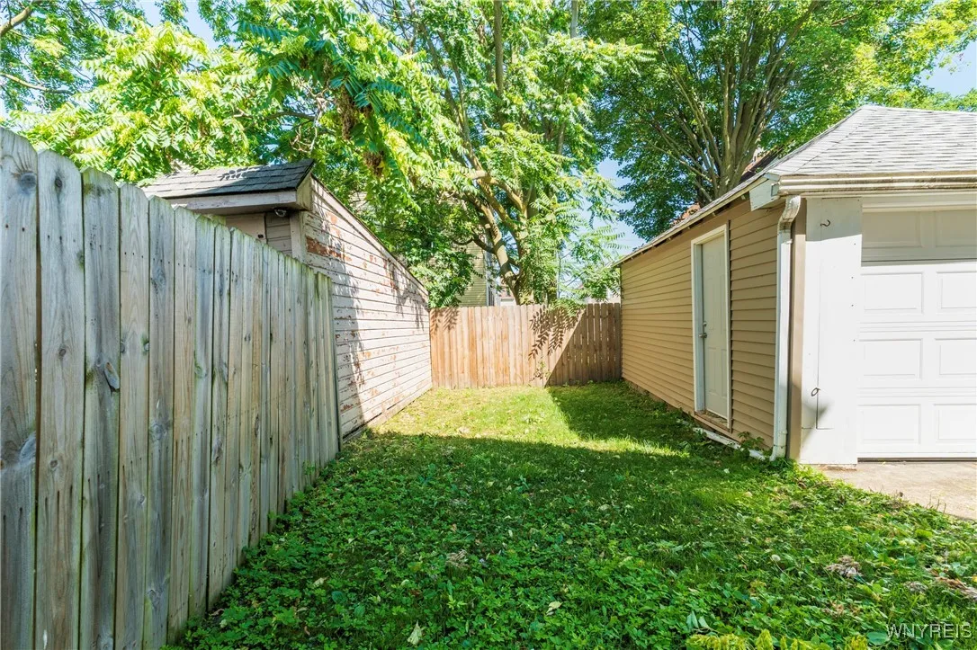 30 Macamley Street, Buffalo, New York 14220, Buffalo, New York 14220, 6 Bedrooms Bedrooms, ,2 BathroomsBathrooms,Residential,For Sale,30 Macamley Street, Buffalo, New York 14220,B1624915