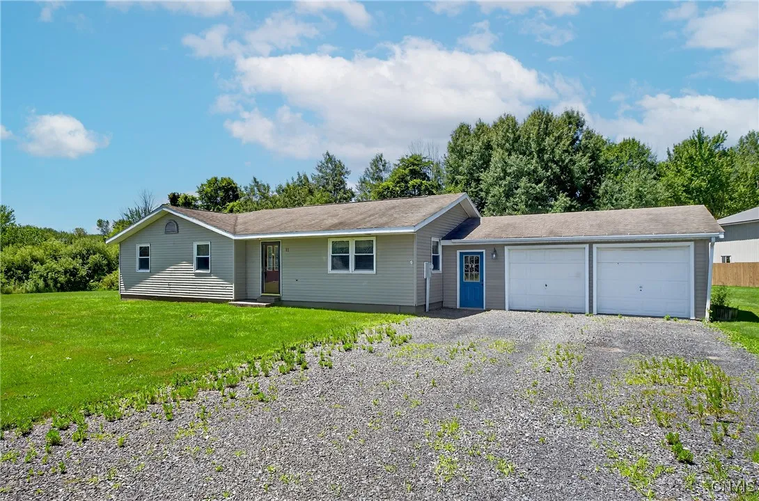 Large driveway makes parking easy.