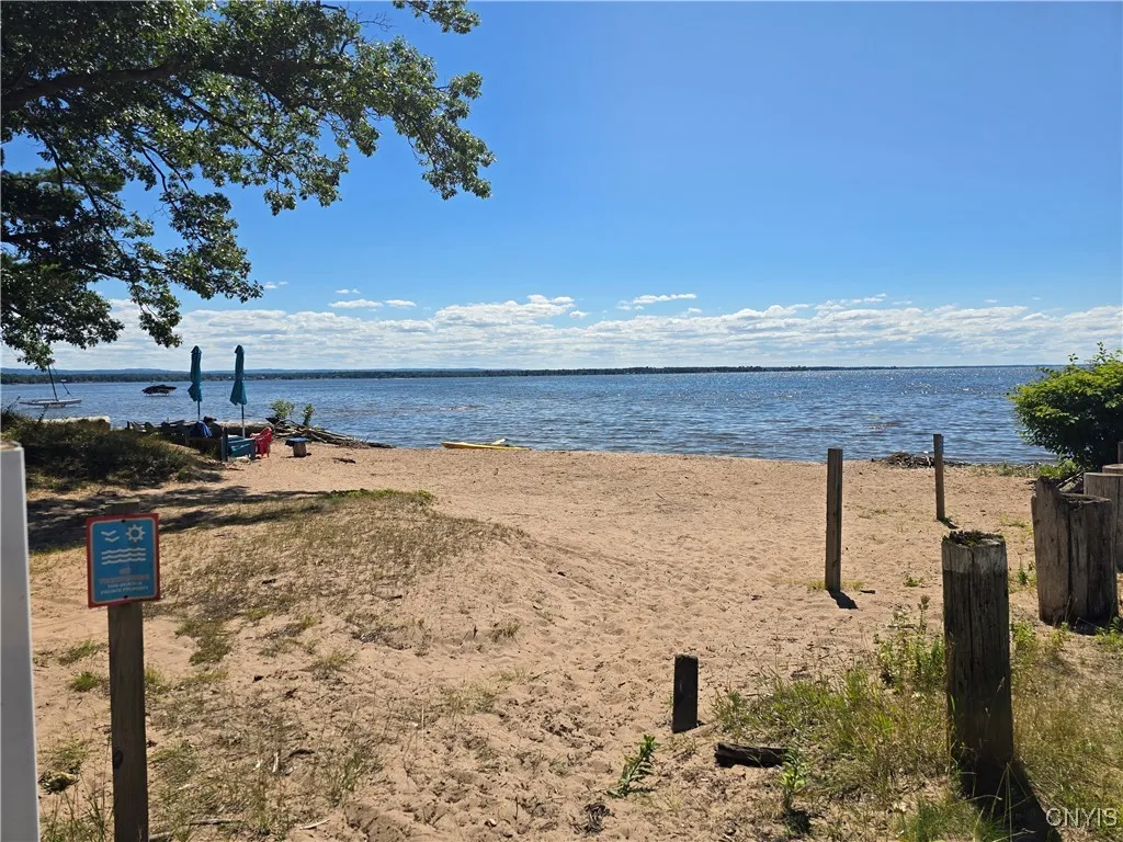 Lake access area