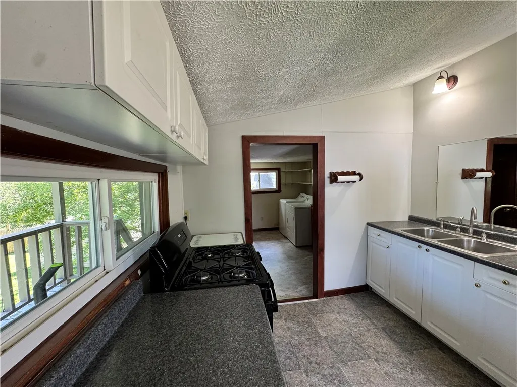 345 Brewster Street Upper, Erwin, New York 14870, Erwin, New York 14870, 2 Bedrooms Bedrooms, 7 Rooms Rooms,1 BathroomBathrooms,Residential Lease,For Rent,345 Brewster Street Upper, Erwin, New York 14870,R1624962
