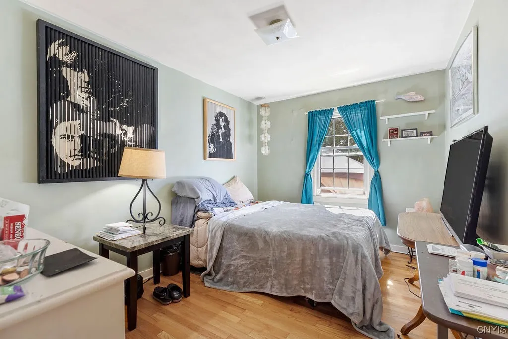 Downstairs Bedroom 2